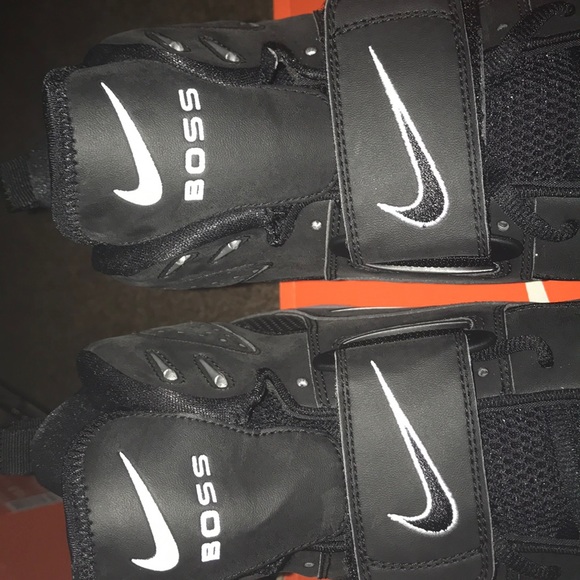 New in box vintage men\'s Air zoom boss shark Nike football cleat black white 13 main image 4